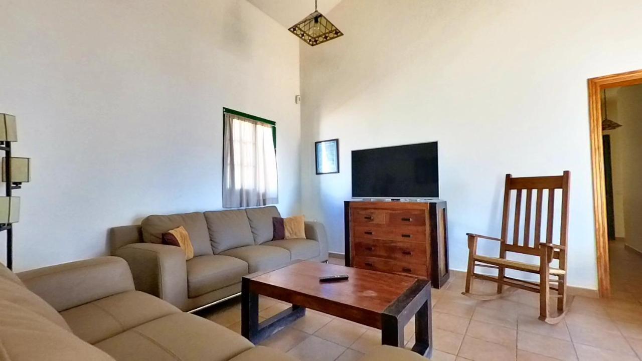 La Maison Dandres, By Comfortable Luxury ลาโอลีวา ภายนอก รูปภาพ